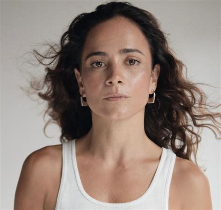
Sonia Braga Height, Weight, Net Worth, Age, Birthday, Wikipedia, Who, Nationality, Biography 