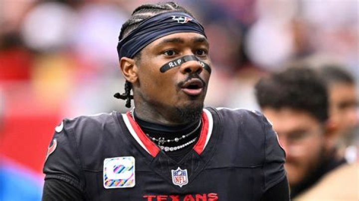 Stefon Diggs Height, Weight, Net Worth, Age, Birthday, Wikipedia, Who, Nationality, Biography